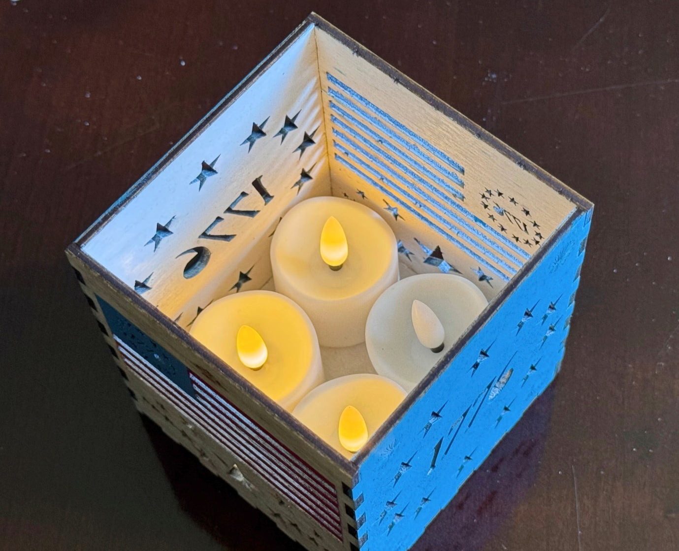 Americana 1776 tea light box