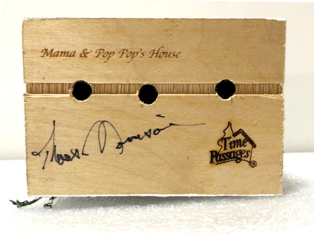 Mama and Pop Pop's House. (10%)