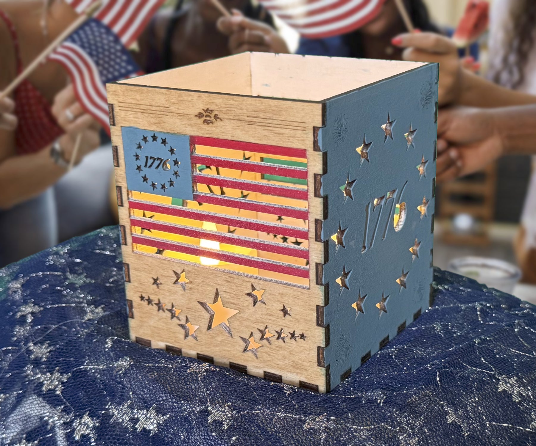 Americana 1776 tea light box – Time Passages Village